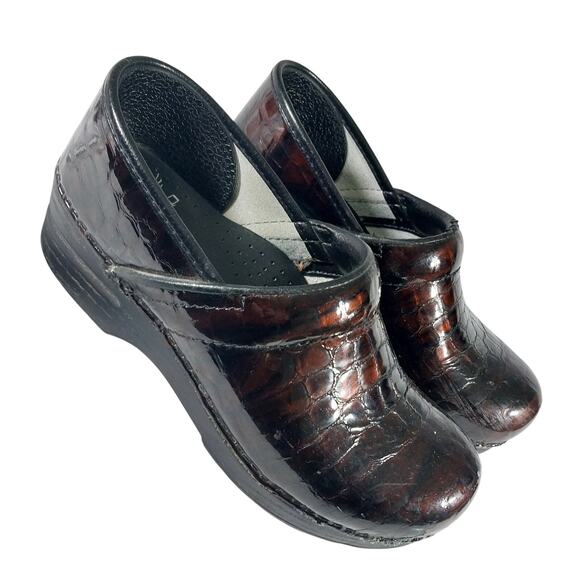 DANSKO! IRIDESCENT BURGUNDY/BLACK CROCO IMPRINT ULTRA COMFY PRO CLOGS! SZ 7.5 - Picture 4 of 12